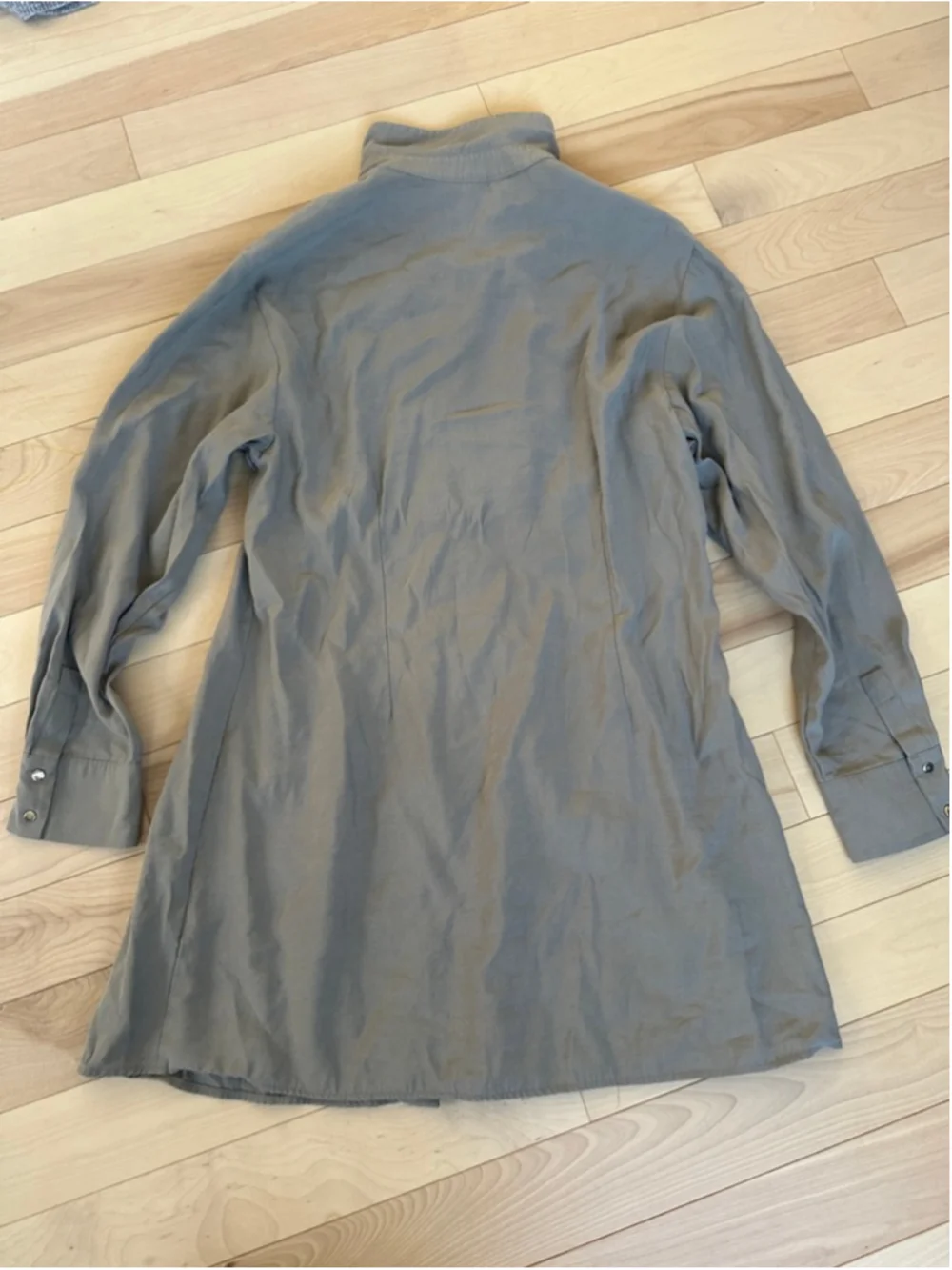 H&M Grey Office Siren Shirt Dress Midi Button Up Minimalist Size L - Picture 9 of 9